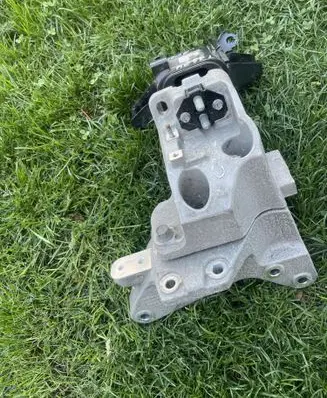 KIA Niro Gearbox mount DSDD