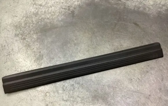 Mercedes-Benz CLS C218 X218 Front sill trim cover 2126860236