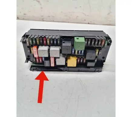 Mercedes-Benz E W212 Fuse module A2129007124 A2319021501 A2129015504