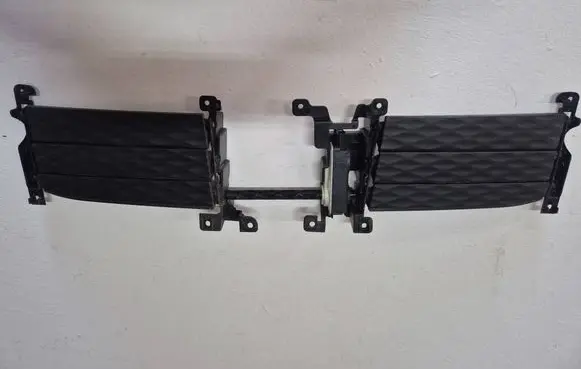 Ford Mach-E I Front bumper lower grill LJ9B8475A