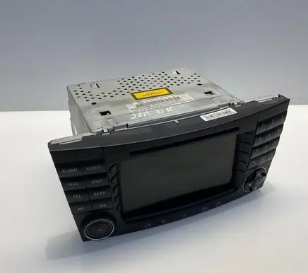 Mercedes-Benz E W211 Radio/CD/DVD/GPS head unit A2118203297 2118203297