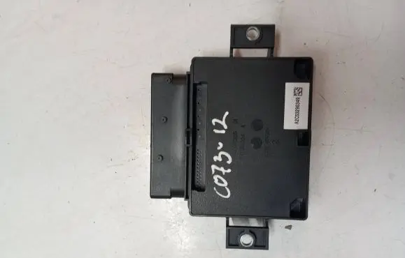 Volvo XC60 Hand brake control module 31334228
