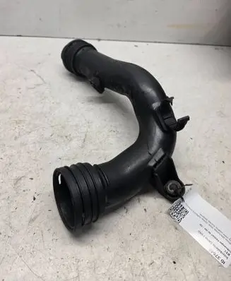 Volkswagen PASSAT B6 Intercooler hose/pipe 1K0145838D