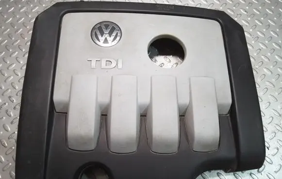 Volkswagen PASSAT B6 Engine cover (trim) 03G103925BF 03G103925BG 03G103925BT