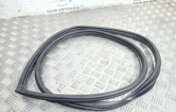 Mazda CX-7 Rear door rubber seal (on body) 