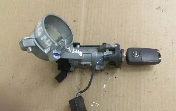 Opel Insignia A Ignition lock 22891499