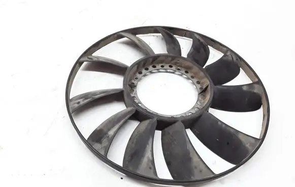 Audi A4 S4 B5 8D Fan impeller 058121301B