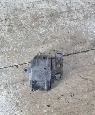 Seat Altea Engine mount bracket 1K0199262