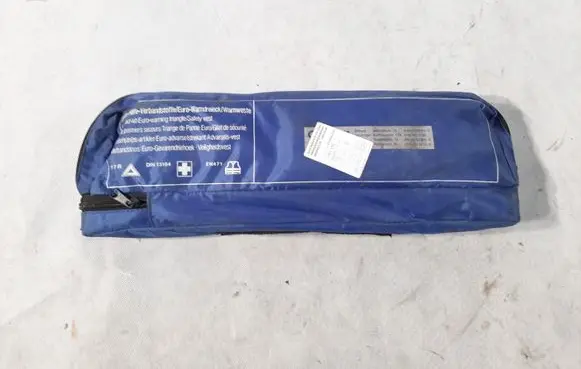 Volkswagen Transporter - Caravelle T5 First aid kit 