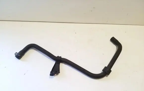 Volkswagen PASSAT B6 Engine coolant pipe/hose 1K0133687B