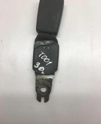 Chevrolet Camaro Middle seatbelt buckle (rear) 4631635 84002412