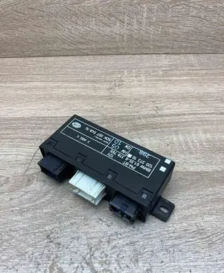 BMW 7 E38 Door control unit/module 8378765 5DK00704814
