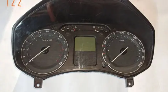 Skoda Octavia Mk2 (1Z) Speedometer (instrument cluster) 1Z0920812H 0834510313 0005000