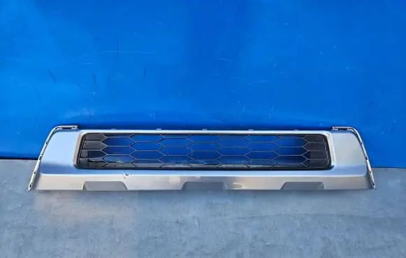 Subaru Outback (BT) Front bumper lower grill 57734AN010 57731AN150