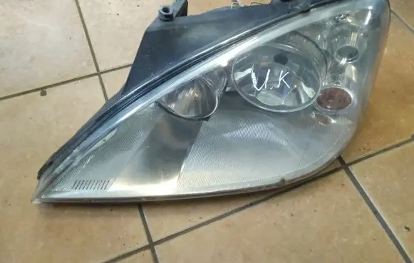 Ford Galaxy Headlight/headlamp 0301183601