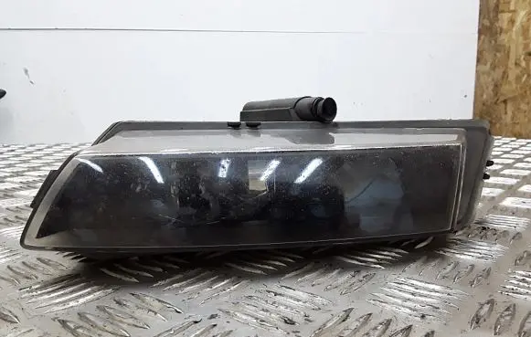 BMW 1 E81 E87 Front fog light 0305084001
