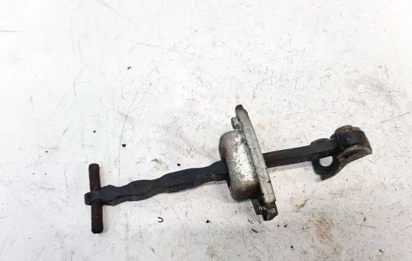 Suzuki Grand Vitara II Front door check strap stopper 