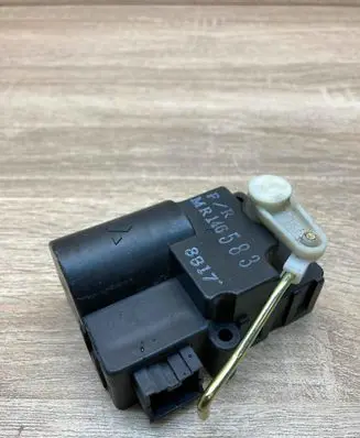 Volvo S40, V40 Air flap motor/actuator MR146583 8B17