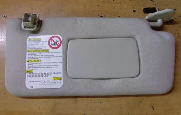 Subaru Legacy Sun visor