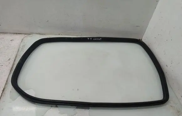 Ford Galaxy Rubber seal front door window/glass 