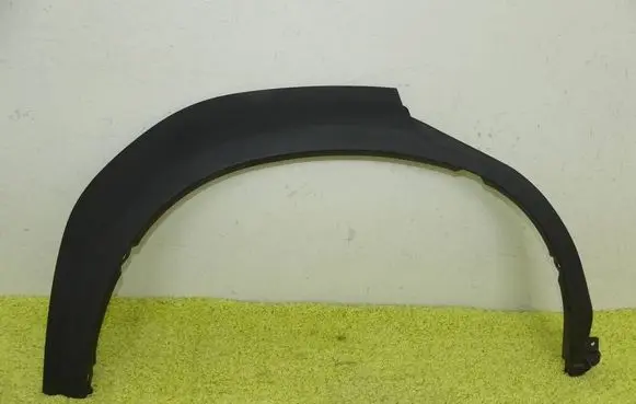 Suzuki SX4 S-Cross Rear arch trim 77251-63T0