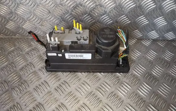 Mercedes-Benz E W210 Central locking vacuum pump 2088000148 00782801