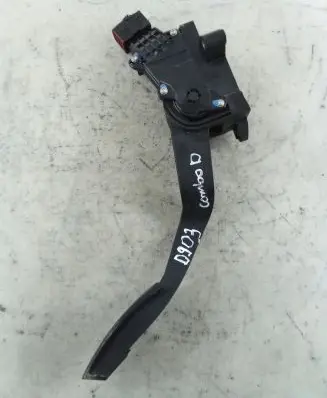 Opel Combo D Accelerator throttle pedal 0280755158