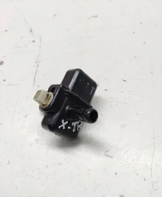 Nissan X-Trail T30 Vacuum valve 