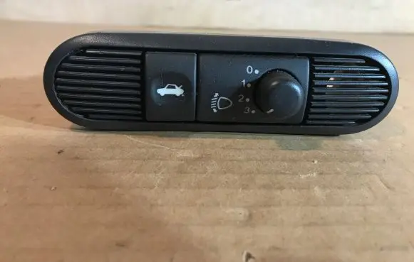 Jaguar XJ X308 Headlight level height control switch LNC6000BC GNC6880AA 10400961160
