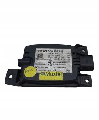 Volkswagen Golf VII Other control units/modules 5Q0907686