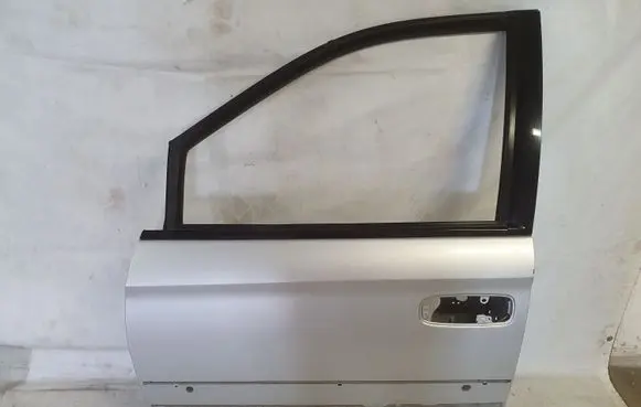 Chrysler Voyager Front door