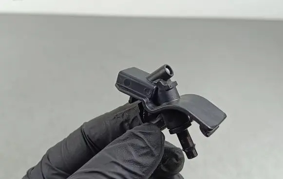 Jeep Grand Wagoneer Windshield washer spray nozzle 