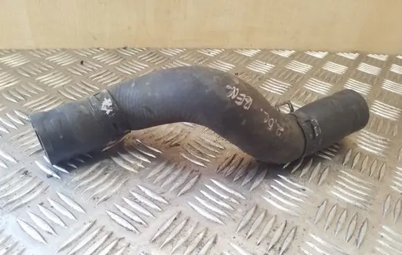 Toyota RAV 4 (XA20) Engine coolant pipe/hose