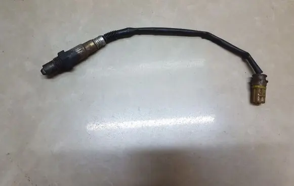 Mercedes-Benz C W203 Lambda probe sensor 0015404617