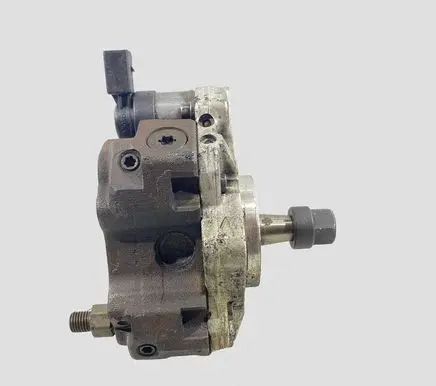 BMW 3 E46 Fuel injection high pressure pump