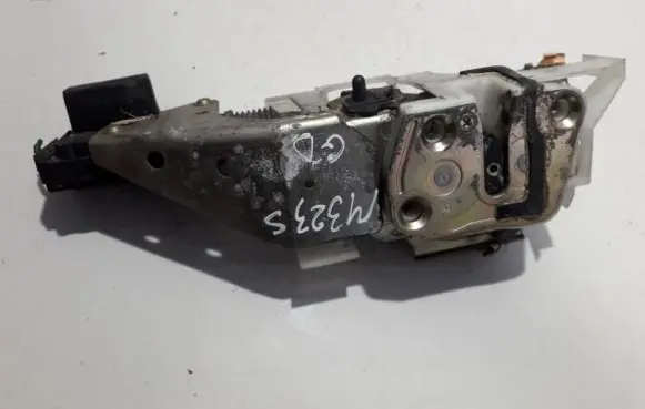Mazda 323 Rear door lock