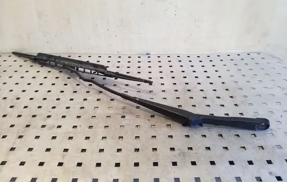 Volkswagen Transporter - Caravelle T4 Front wiper blade arm 701955409A