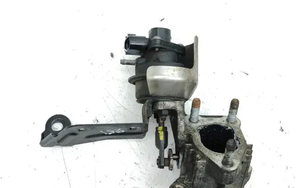 Hyundai Santa Fe Engine shut-off valve 