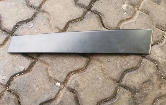 Toyota Corolla Cross Front door glass trim molding 75755