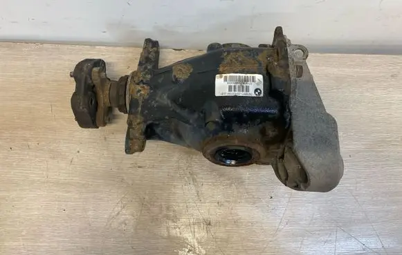 BMW 1 F20 F21 Rear differential 7616971