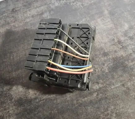 Peugeot Partner Comfort/convenience module T118470003G