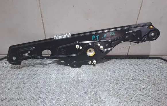 Mercedes-Benz E AMG W211 Rear door window regulator with motor A2117300246