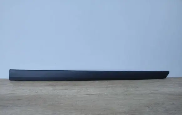 Chevrolet Matiz Front door trim (molding) 96657019