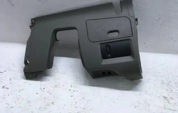 Renault Kangoo II Dashboard lower bottom trim panel 681064030R