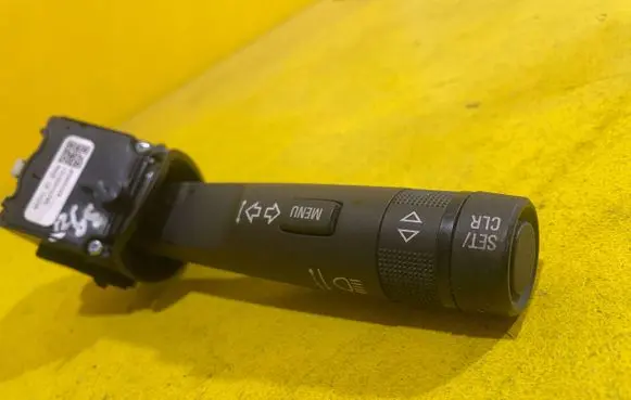 Opel Insignia A Tailgate/trunk/boot open switch 