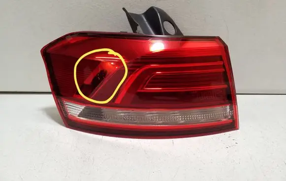 Volkswagen PASSAT B8 Rear/tail lights 3G9945311