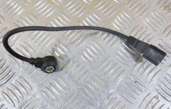 Audi A8 S8 D4 4H Detonation knock sensor 079905377E