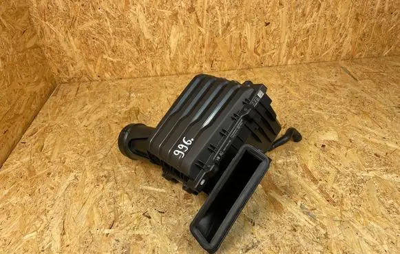 Volkswagen Golf VII Air filter box 5Q0129601BB