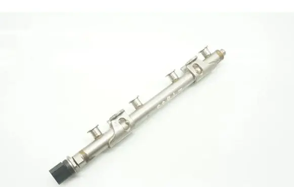 Seat Leon (5F) Fuel main line pipe 04F133320D