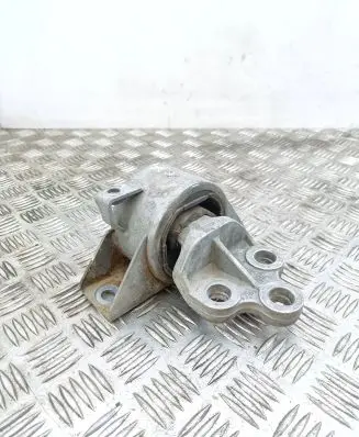 Opel Corsa D Engine mount bracket 13234039